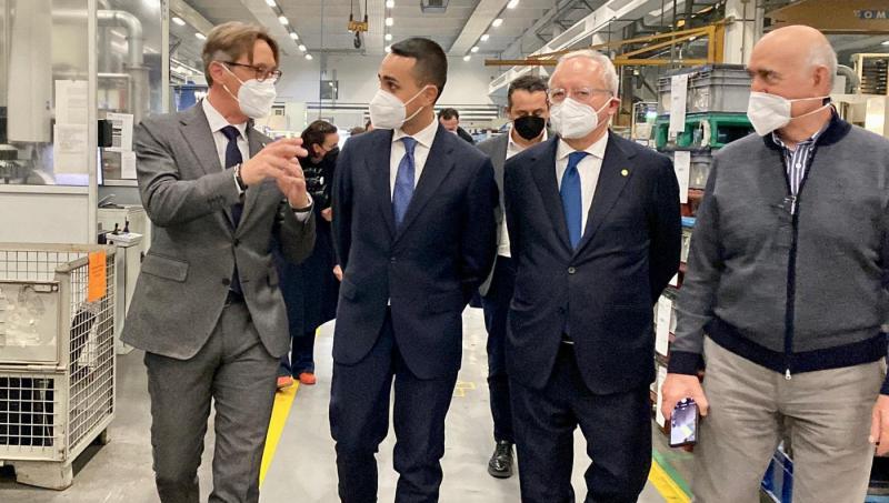 意大利外長(zhǎng)視察OMAL智能工廠(chǎng)：80%產(chǎn)品用于全球出口